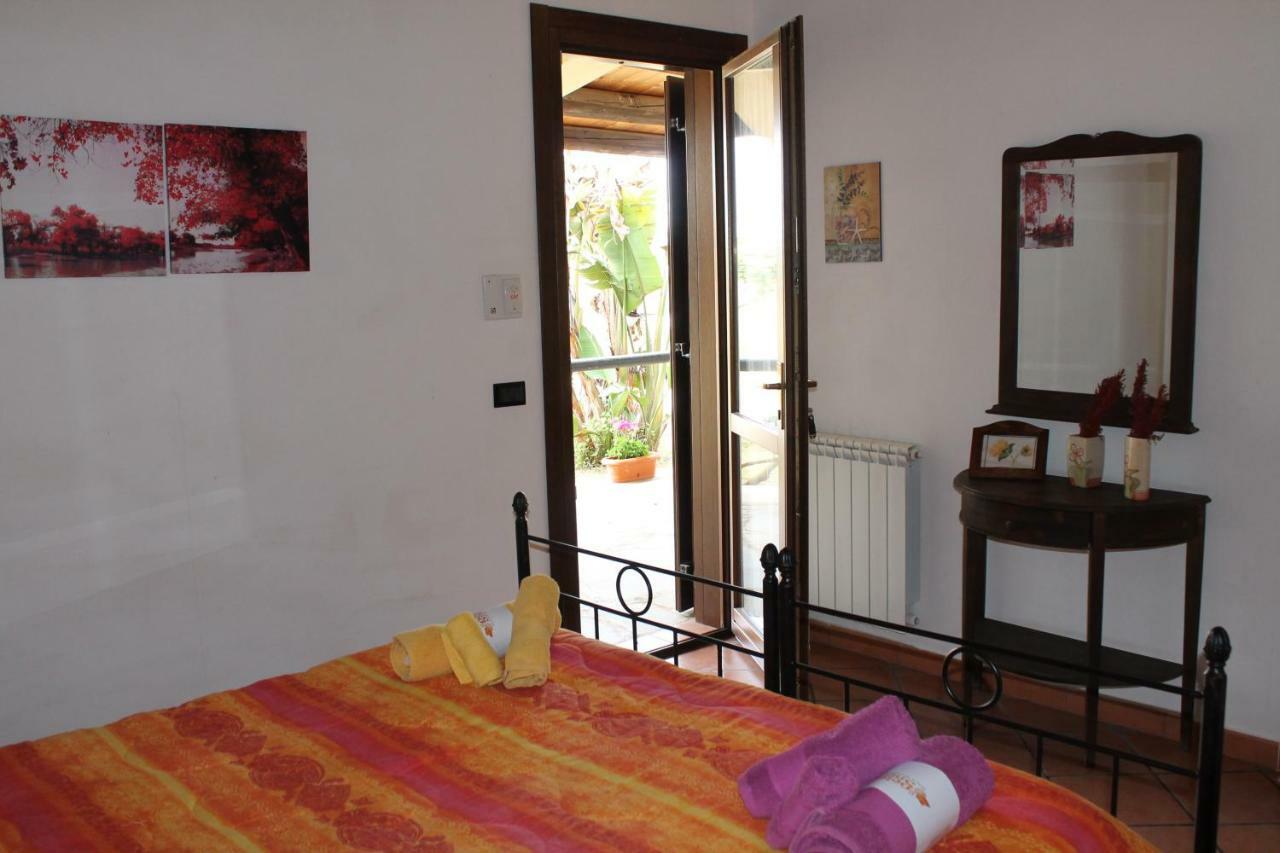 Il Gelso Nero Bed and Breakfast Vittoria Esterno foto